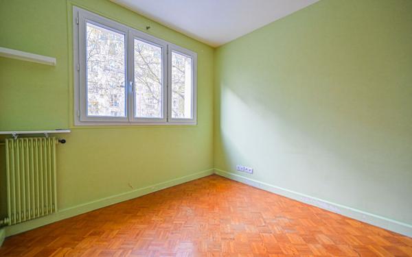 Appartement à vendre    3 pièces • 69,31 m2 Paris 11