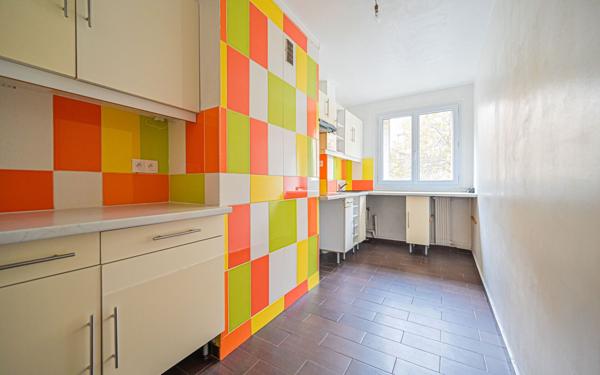 Appartement à vendre    3 pièces • 69,31 m2 Paris 11