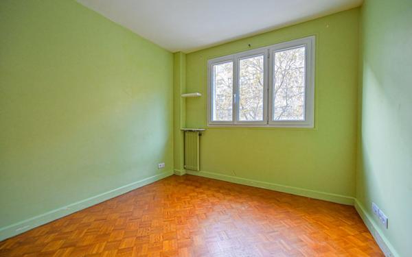 Appartement à vendre    3 pièces • 69,31 m2 Paris 11