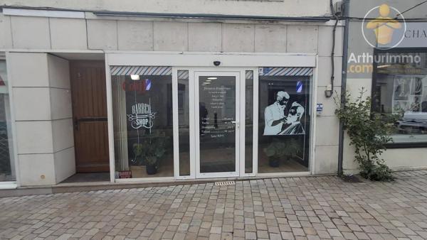 Vente                                                      Immeuble
                        
                     4 pièces                      90 m2                     à Beaugency