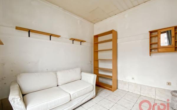 Appartement à vendre    1 pièce • 17,86 m2 Saint-Ouen