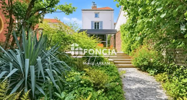 À vendre Maison 7 pièces 172 m² - Les Lilas 93260