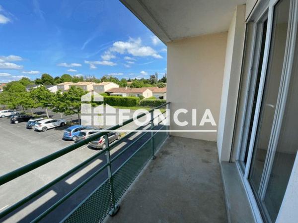 Location Studio 22.69 m² - 1 RUE CHANTEMERLE Poitiers 86000