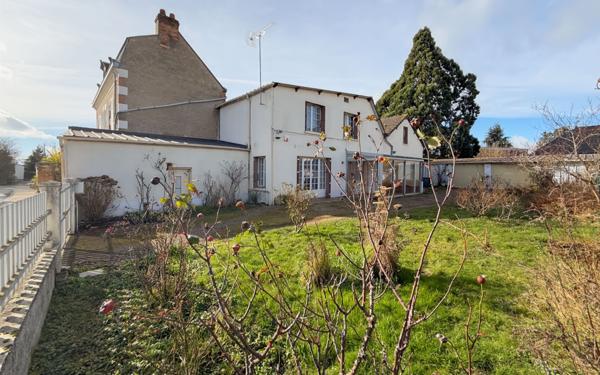 Maison à vendre    6 pièces • 121 m2 Orléans