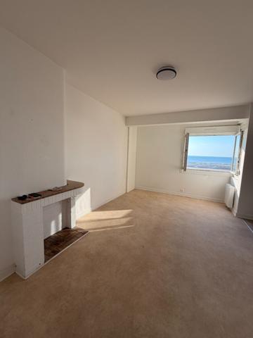 À LOUER A l'ANNÉE ? BERCK-SUR-MER ? APPARTEMENT 51M² FACE MER AVEC BALCON