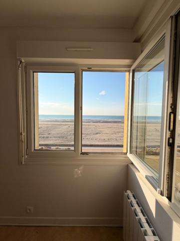 À LOUER A l'ANNÉE ? BERCK-SUR-MER ? APPARTEMENT 51M² FACE MER AVEC BALCON