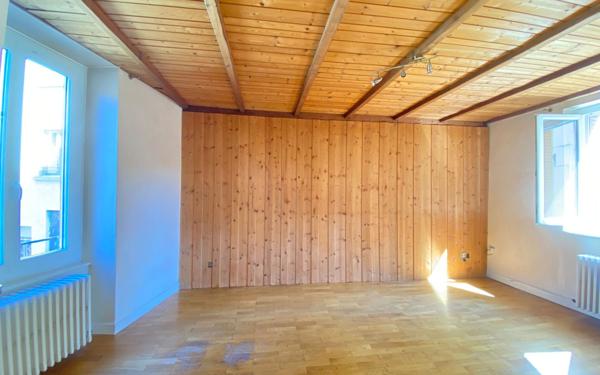 Immeuble à vendre    12 pièces • 335,34 m2 Fontaines-sur-Saône