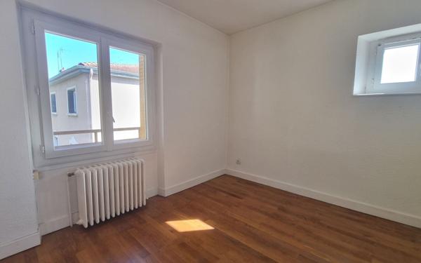 Immeuble à vendre    12 pièces • 335,34 m2 Fontaines-sur-Saône