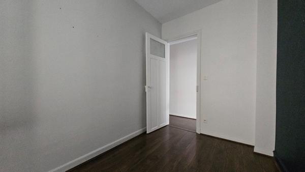 LOCAL COMMERCIAL 2 PIECES 47m² -