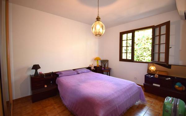 Maison à vendre    4 pièces •  Uzès