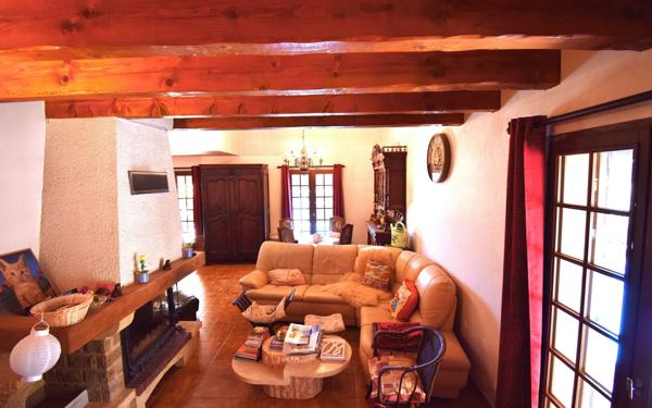 Maison à vendre    4 pièces •  Uzès