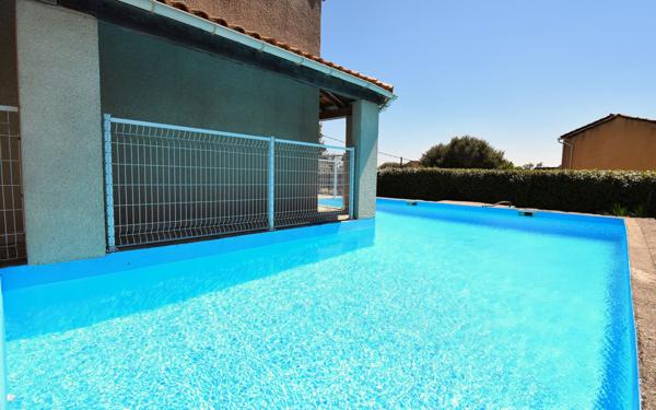 Maison à vendre    4 pièces •  Uzès