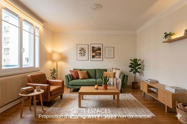 Appartement de caractère avec parquet massif et beau potentiel – Villeurbanne centre