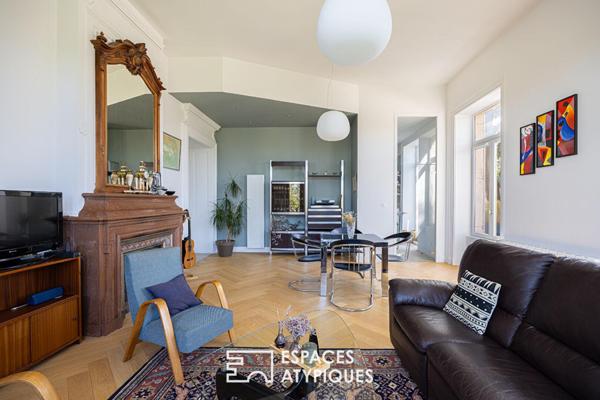 Appartement rénové au coeur d’un château avec jardin et piscine