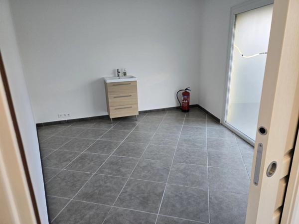 Location Local commercial 3 pièces 51 m2 à Le Lavandou