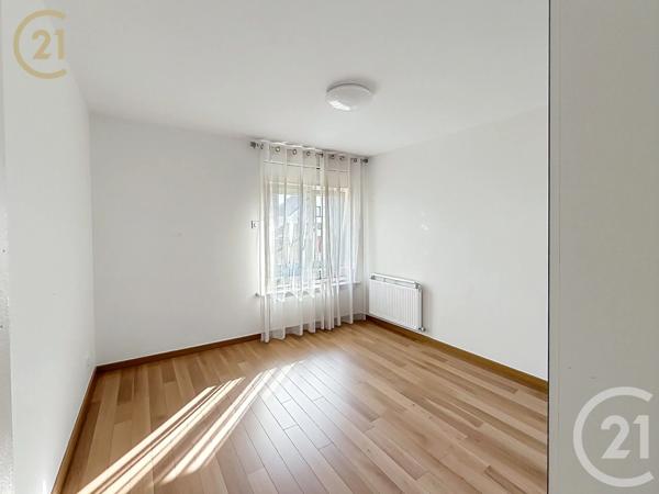 Maison à vendre  4 pièces - 107,84 m 2   BONDY  - 93