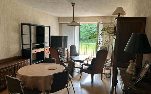 Appartement à vendre    4 pièces • 76,49 m2 Pau