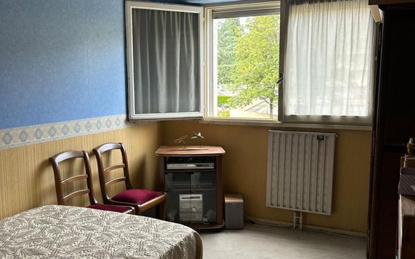 Appartement à vendre    4 pièces • 76,49 m2 Pau