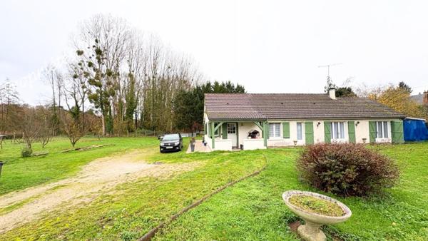 Maison Monthou Sur Bievre 10 pièce(s) 135 m2