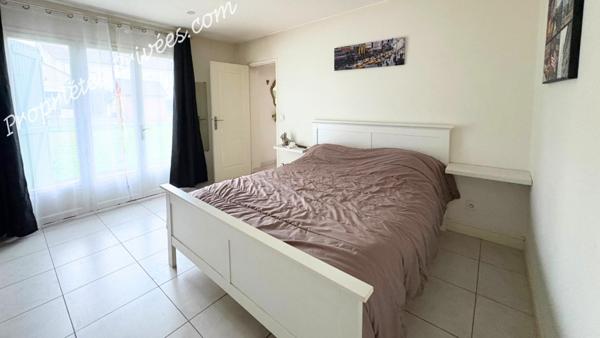 Maison Monthou Sur Bievre 10 pièce(s) 135 m2