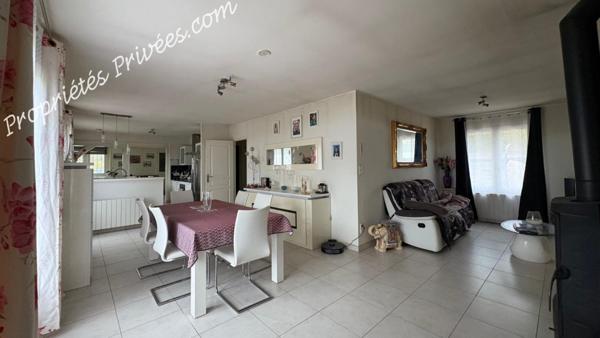 Maison Monthou Sur Bievre 10 pièce(s) 135 m2