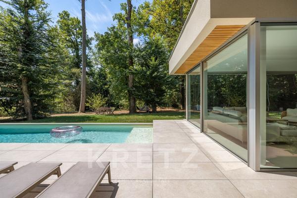 ECULLY – Villa contemporaine au cœur d'un parc privé