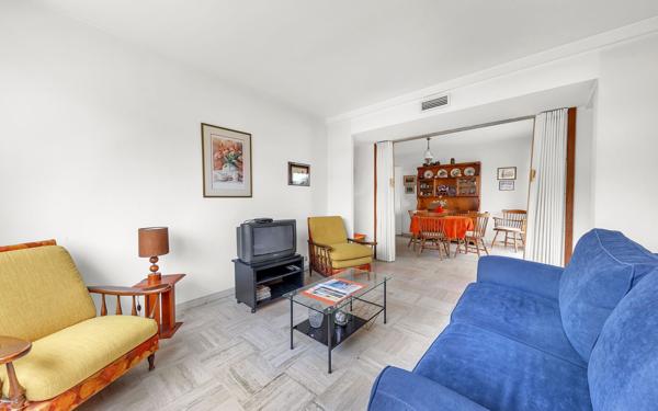 Appartement à vendre    3 pièces • 70 m2 Saint-Laurent-du-Var