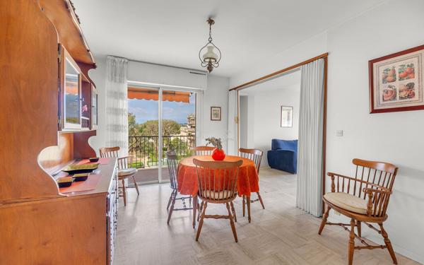 Appartement à vendre    3 pièces • 70 m2 Saint-Laurent-du-Var