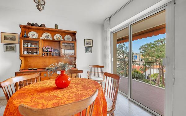 Appartement à vendre    3 pièces • 70 m2 Saint-Laurent-du-Var