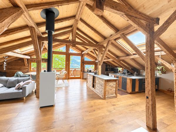 DOMANCY coteau Chalet T5 170 m² 875000€
