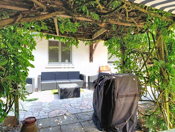 Maison
         4 pièces
        - 93 m² 350 000 € *