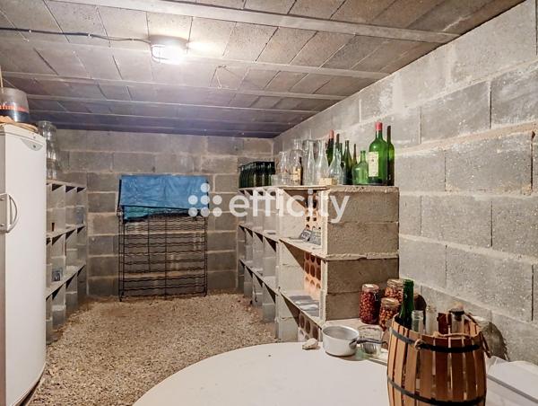 Maison
         4 pièces
        - 93 m² 350 000 € *
