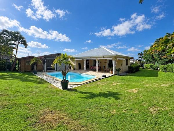 Vente / Maison T4 à Baie Mahault (97122)