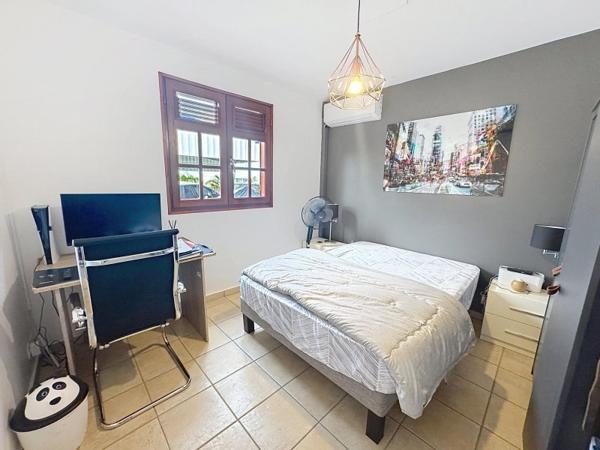 Vente / Maison T4 à Baie Mahault (97122)