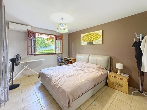 Vente / Maison T4 à Baie Mahault (97122)