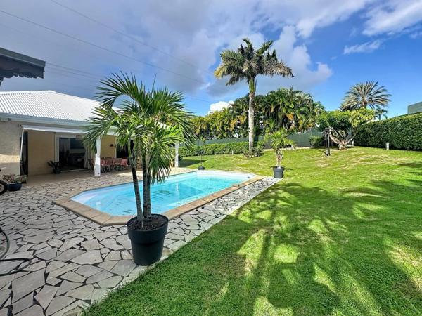 Vente / Maison T4 à Baie Mahault (97122)