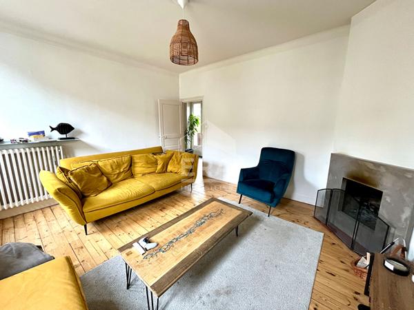 Grande maison de ville lumineuse / 3 garages - quartier recherché de Rodez