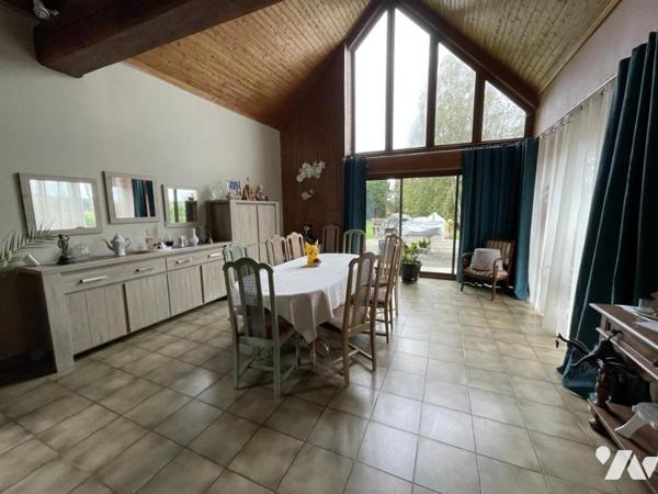 LA FERTE MACE, maison 5 ch avec garage et terrain + appartement T2 de 64 m² indépendant