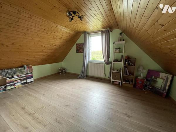 LA FERTE MACE, maison 5 ch avec garage et terrain + appartement T2 de 64 m² indépendant