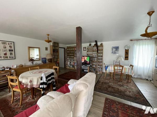 LA FERTE MACE, maison 5 ch avec garage et terrain + appartement T2 de 64 m² indépendant