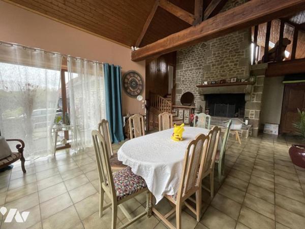 LA FERTE MACE, maison 5 ch avec garage et terrain + appartement T2 de 64 m² indépendant