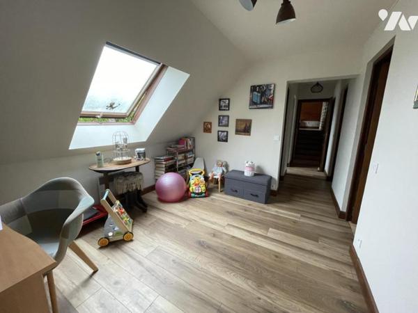 LA FERTE MACE, maison 5 ch avec garage et terrain + appartement T2 de 64 m² indépendant