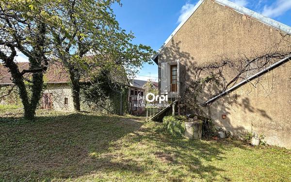 Maison à vendre    5 pièces •  Parsac