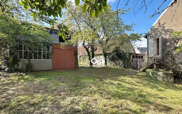 Maison à vendre    5 pièces •  Parsac