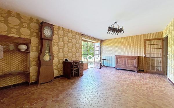 Maison à vendre    5 pièces •  Parsac