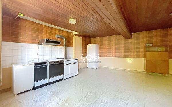 Maison à vendre    5 pièces •  Parsac