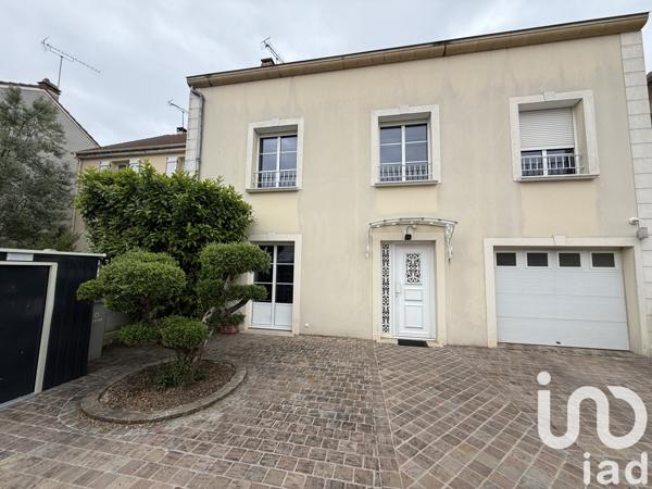 Maison à vendre 7 pièces 211 m² Villecresnes