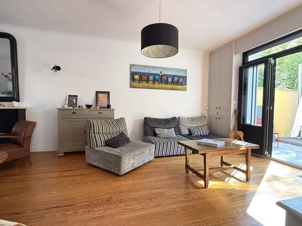 LA ROCHELLE Quartier Lafond – Maison familiale de 136 m², 4 chambres, garage, piscine et jardin paysager
