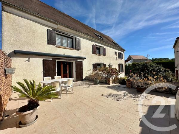 Maison à vendre  9 pièces - 200,83 m 2   COULOMMIERS  - 77