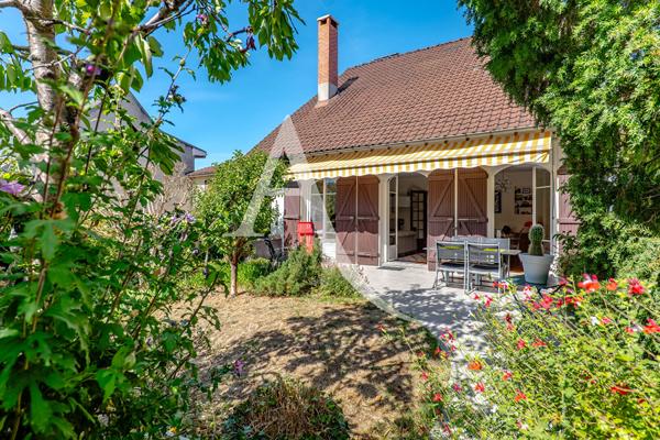 CHARMANTE MAISON BAS DE LIMEIL !!!